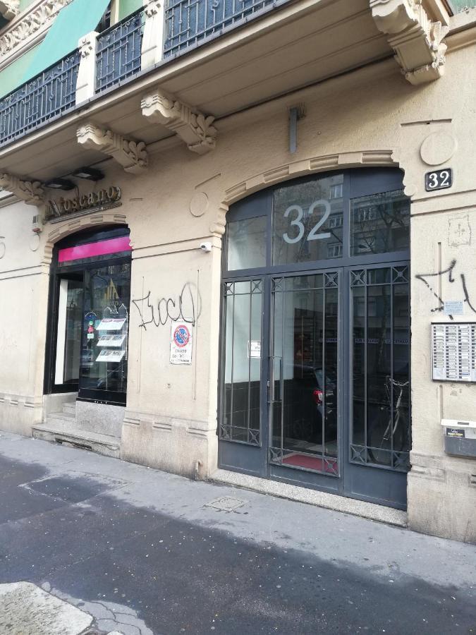 Al 32 Apartment Милано Екстериор снимка